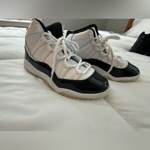 Air Jordan 11 Retro GS ‘Gratitude / Defining Moments’ size 3Y